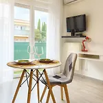 Cozy Studio, 2-min Walk To And Promenade *