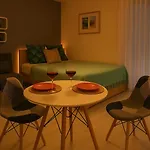 Διαμέρισμα Cozy Studio, 2-min Walk To And Promenade Νίκαια