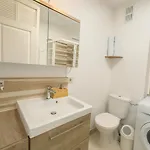 Διαμέρισμα Cozy Studio, 2-min Walk To And Promenade *