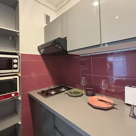 Charming In 2-min Walk To The Sea Apartment Nice
