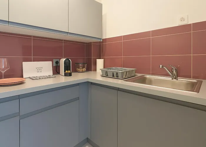 Bright And Cozy 2 Min Walk From And Promenade Des Appartamento