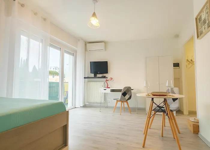 Bright And Cozy 2 Min Walk From And Promenade Des