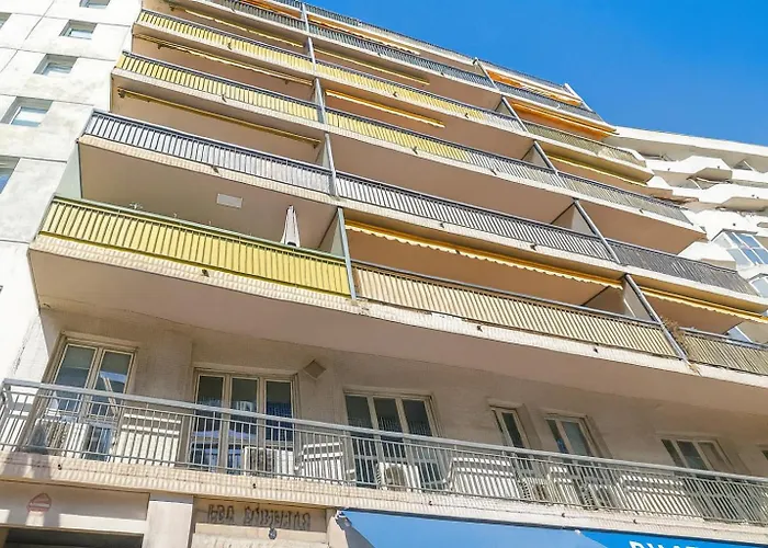 Апартаменты Bright And Cozy 2 Min Walk From And Promenade Des Ницца
